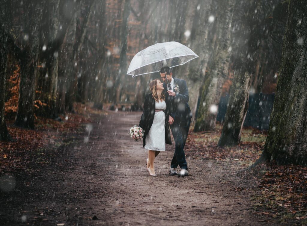 Hochzeitsfotograf Bottrop Brautpaar Regen