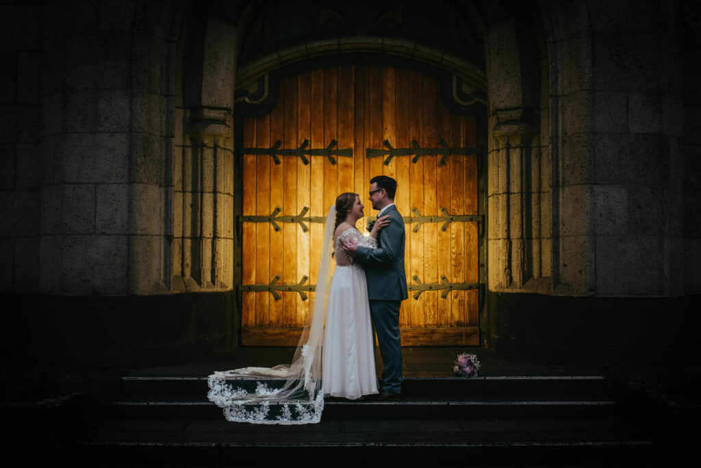 Hochzeitsfotograf Bottrop Brautpaar Shooting Kirche